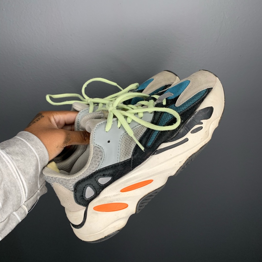 yeezy boost 700 wave runner